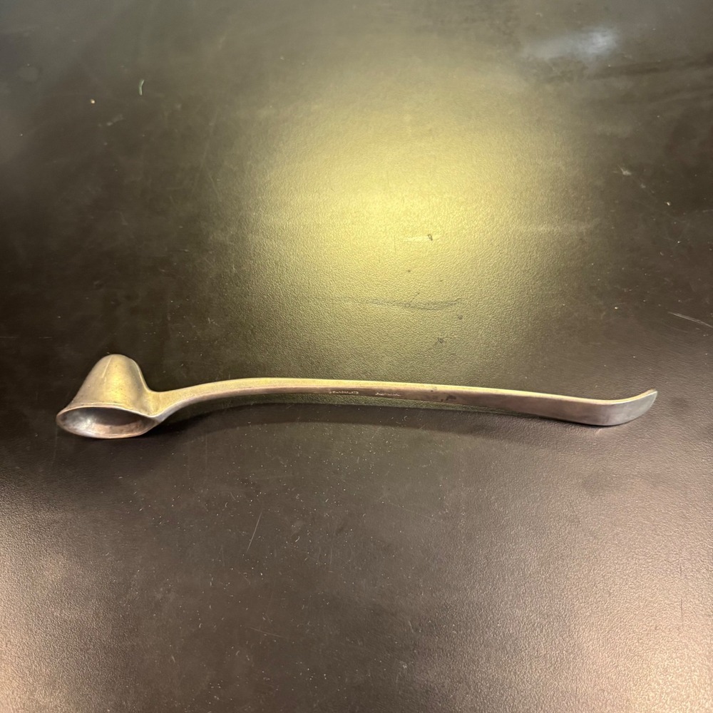 Leonard Candle Snuffer Home 9.25" Silver Silverplate Vintage Curved Handle